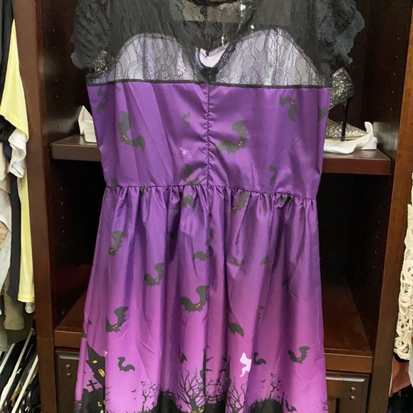 Purple retro style Halloween dress - Picture 4 of 5